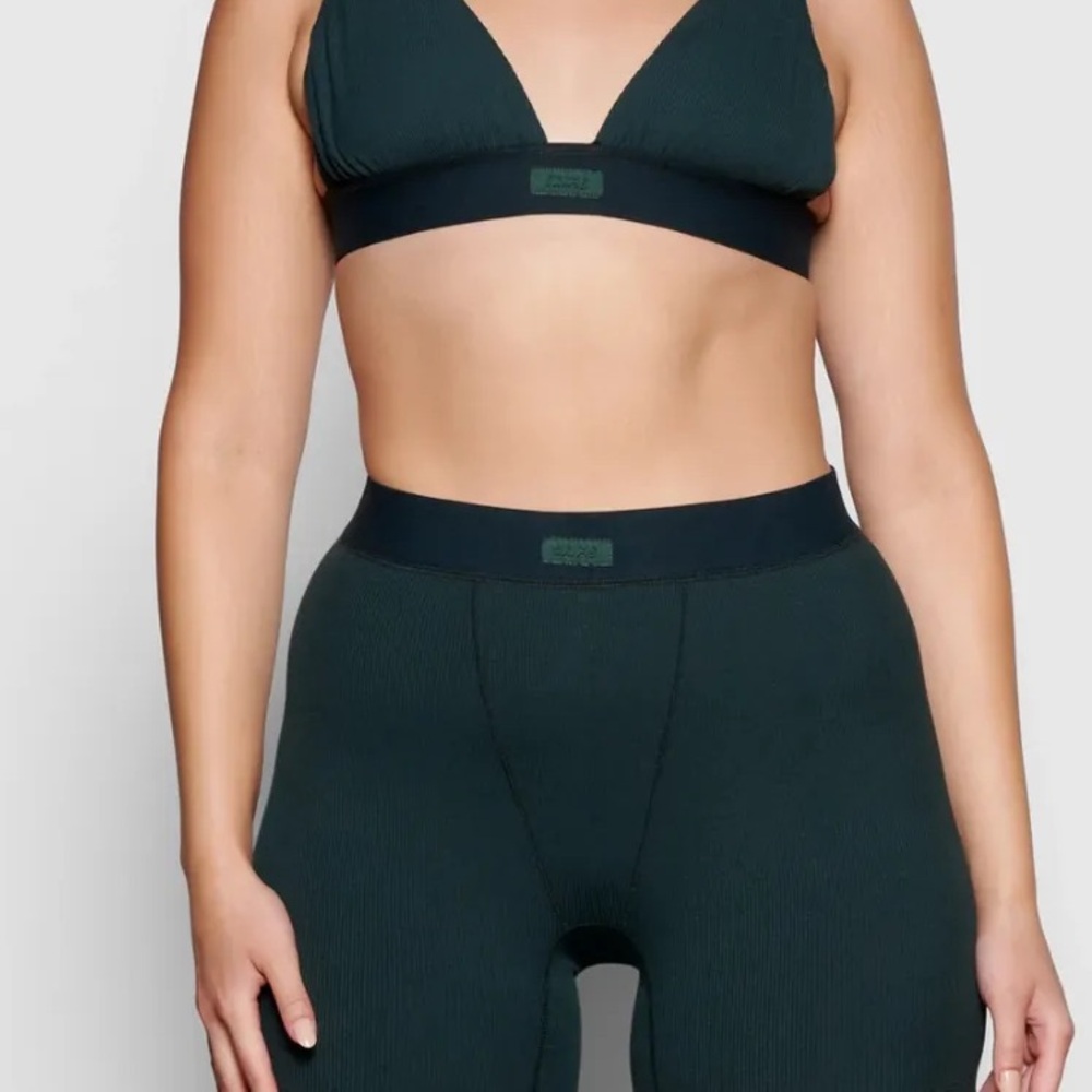 SKIMS soft lounge boxer short cypress